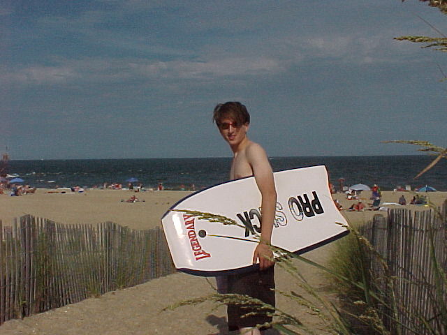 Joey_and_His_New_Board-01.jpg